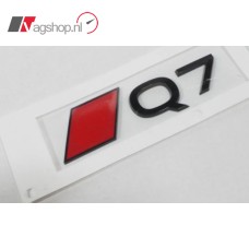 Audi Q7 4M zwart embleem achterzijde 